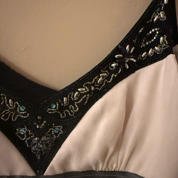 Sue Wong Nocturne 100% Silk Embellished Beads Sz.4 - Picture 10 of 13